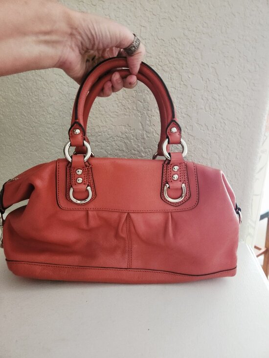 Euc Coach Ashley Coral Leather Shoulder Bag Purse
